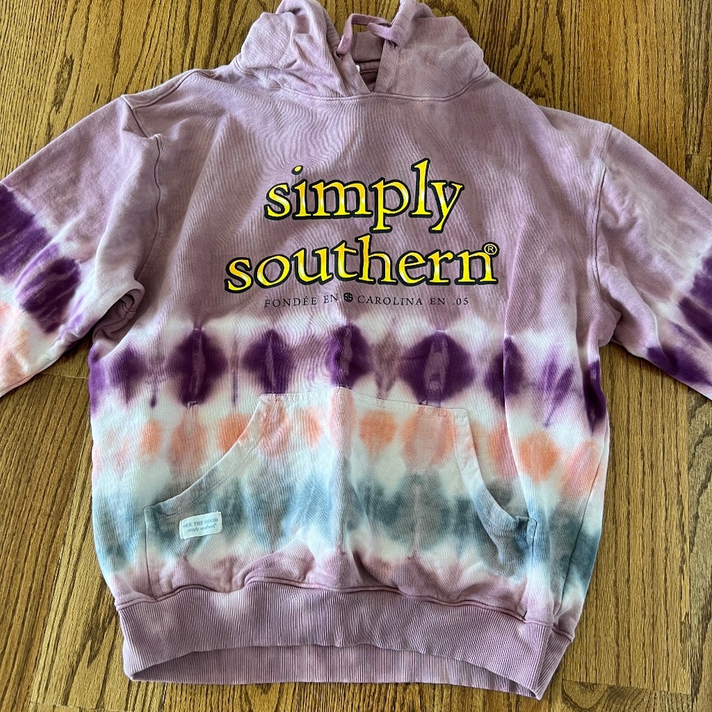 SALE!! Simply Southern women’s hooded sweatshirt, purple, size M